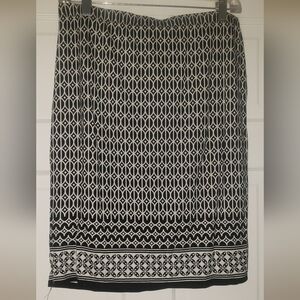 Max Studio Black and White Patterned Pencil Skirt